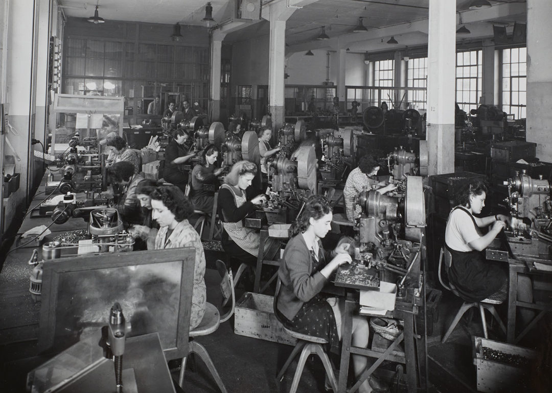 Travailler à l’usine. Photographies de l’entreprise Gardy (19181958) Le blog de la