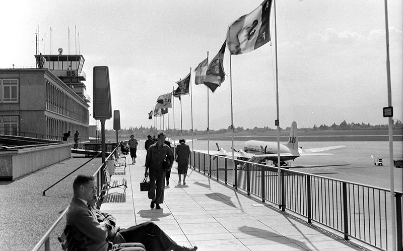 Genève au fil du temps: terrasse d’aérogare