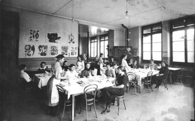 Genève au fil du temps: École professionnelle et ménagère de la rue Rousseau en 1914