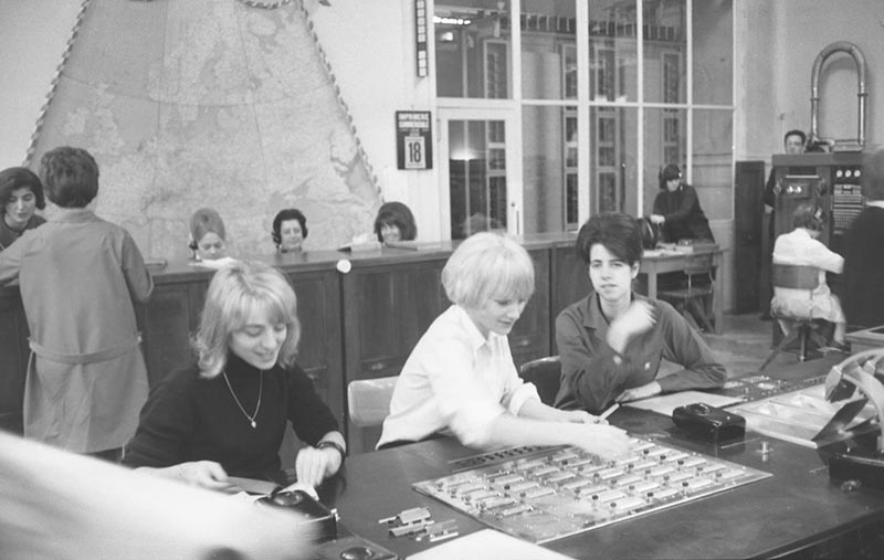 Genève au fil du temps: Journées sans portables – les téléphonistes